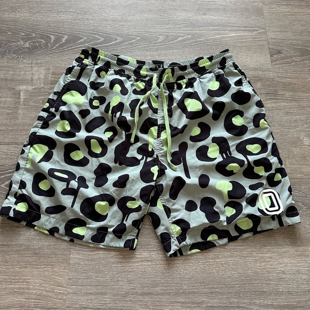 Men’s Size L- Overtime brand limited edition athletic shorts